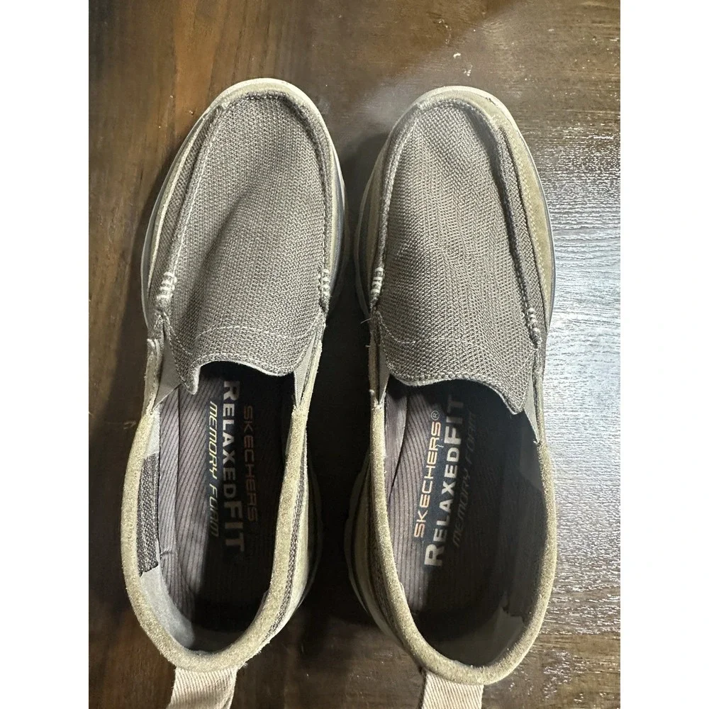Skechers relaxed fit